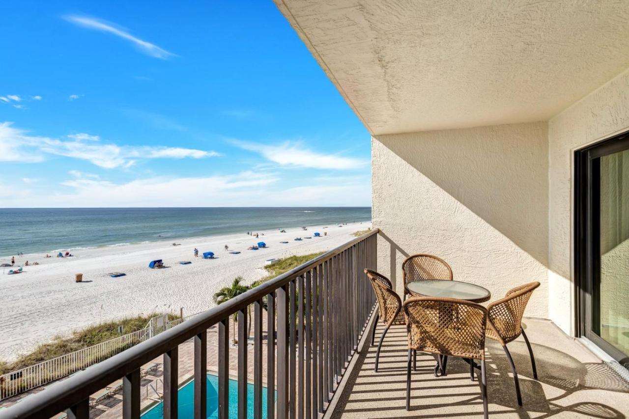 301 Sandy Shores Condos St. Pete Beach Eksteriør billede
