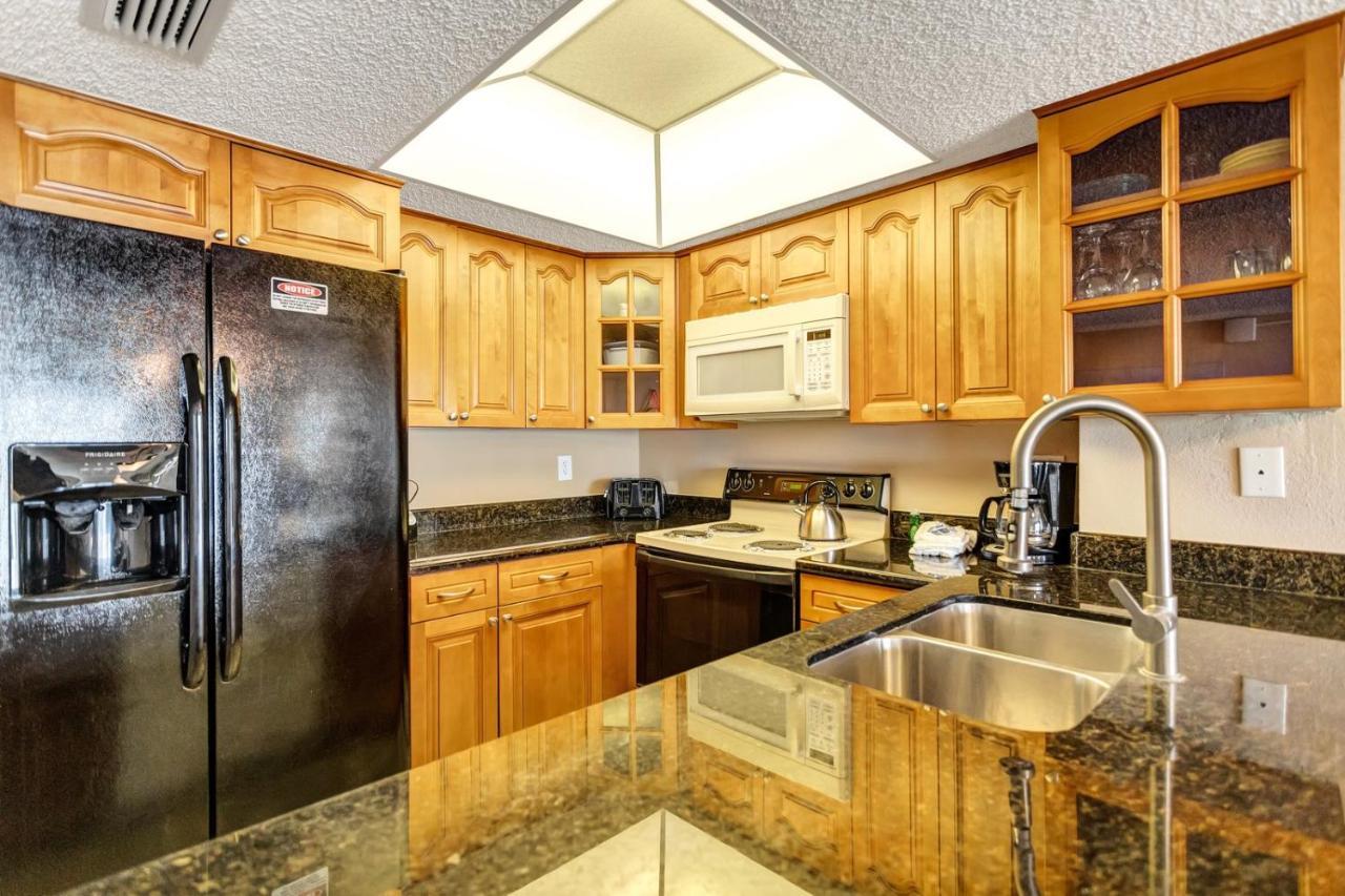 301 Sandy Shores Condos St. Pete Beach Eksteriør billede