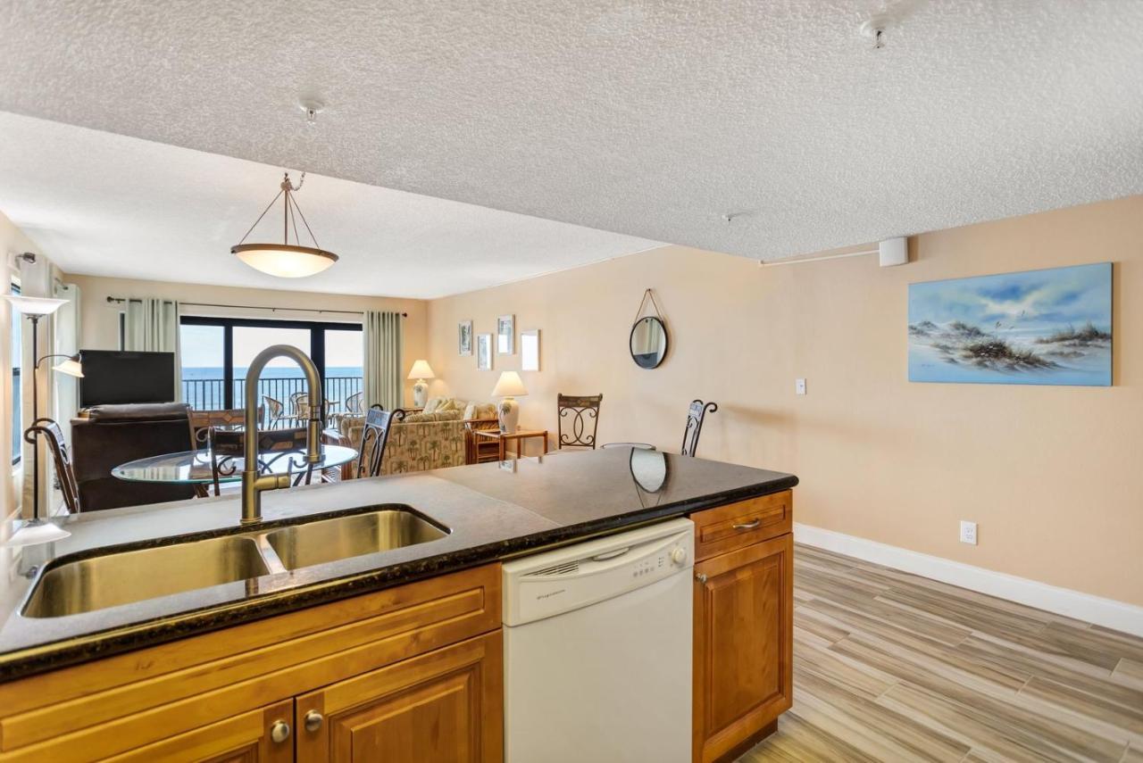 301 Sandy Shores Condos St. Pete Beach Eksteriør billede