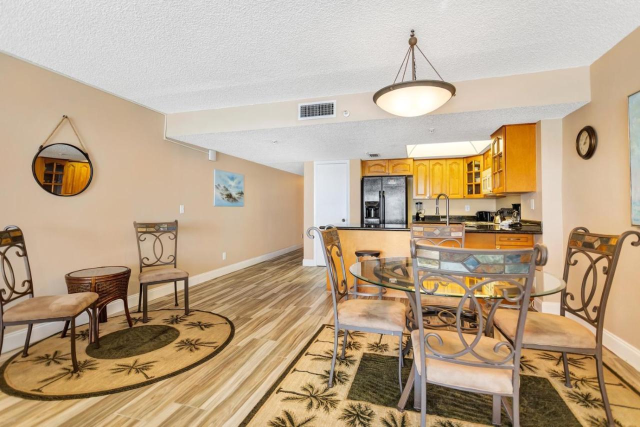 301 Sandy Shores Condos St. Pete Beach Eksteriør billede