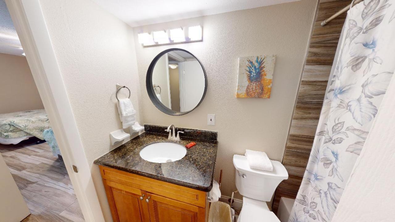 301 Sandy Shores Condos St. Pete Beach Eksteriør billede