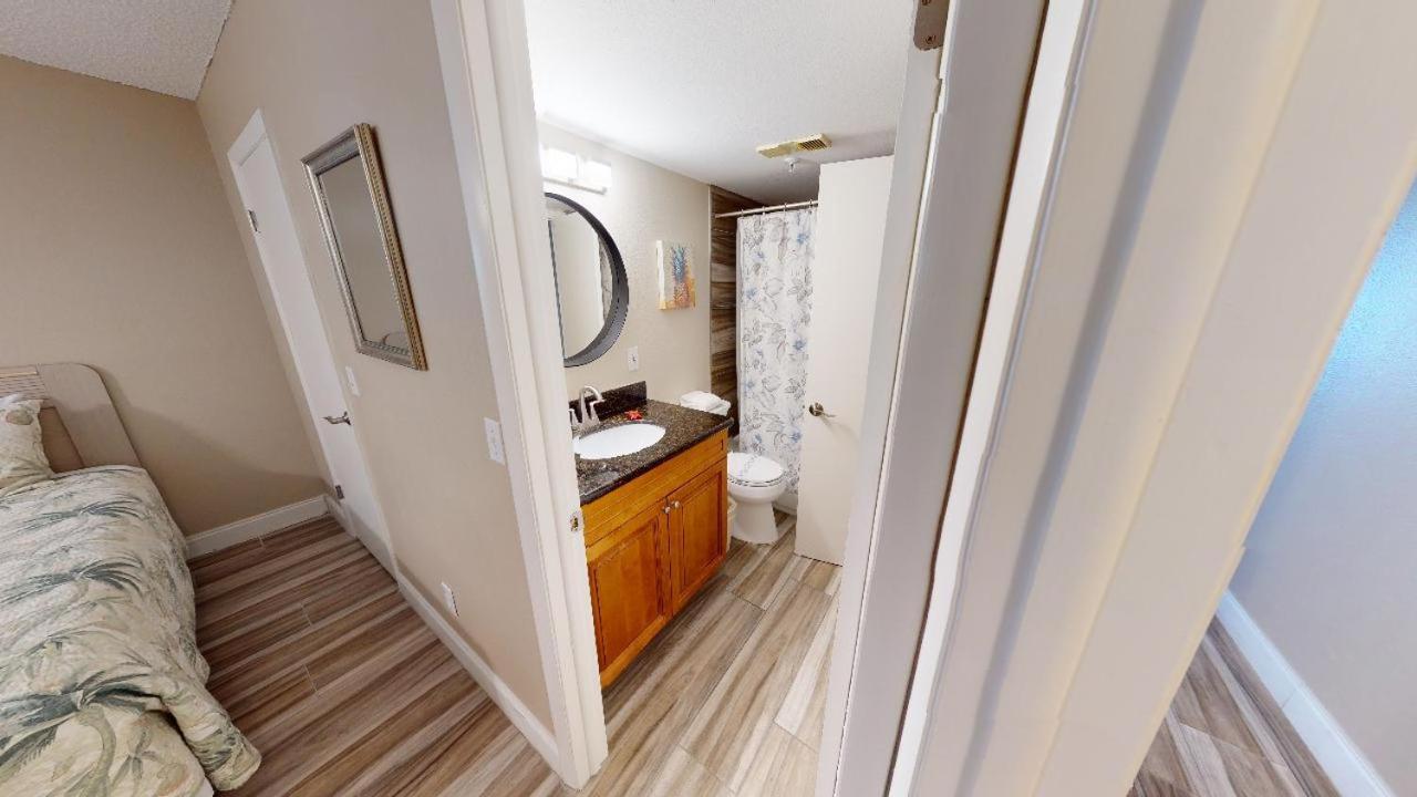 301 Sandy Shores Condos St. Pete Beach Eksteriør billede