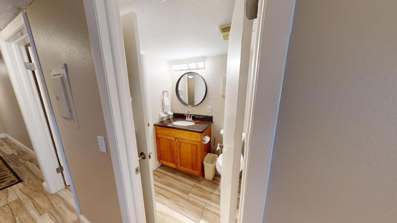 301 Sandy Shores Condos St. Pete Beach Eksteriør billede